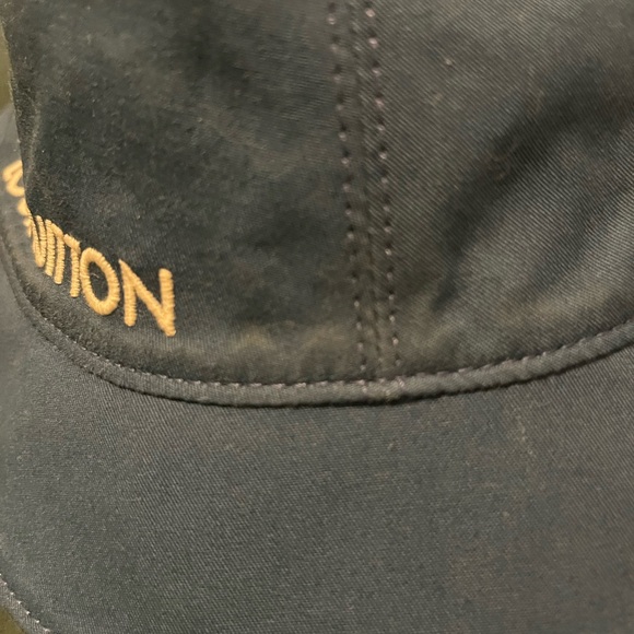 Authentic Louis Vuitton Denim Reversible Bucket Hat - Picture 11 of 16